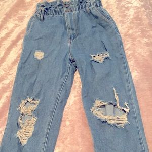 Forever 21 High waisted rip jeans with folded ends